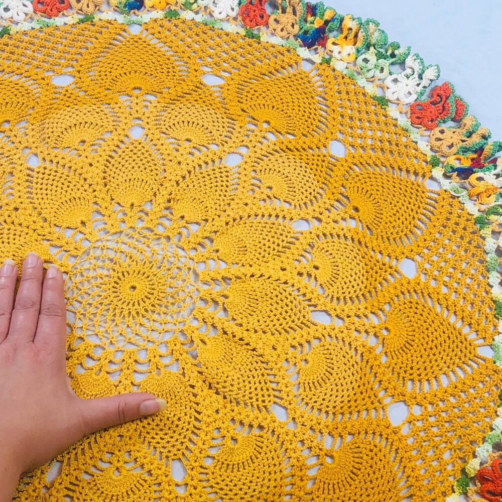 70s Golden Yellow Ombre Peacock Feather Tabletop Crochet Doily Vintage Linen
